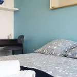Cours De La Rep - 50m Gare Et Tram Apartment